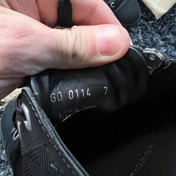 Louis Vuitton Damier Aventure Graphite Sneakers - Picture 7 of 7